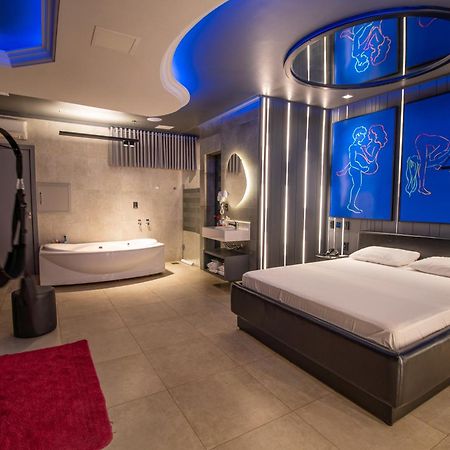 Motel Casa De Pedra Caràzinho Εξωτερικό φωτογραφία