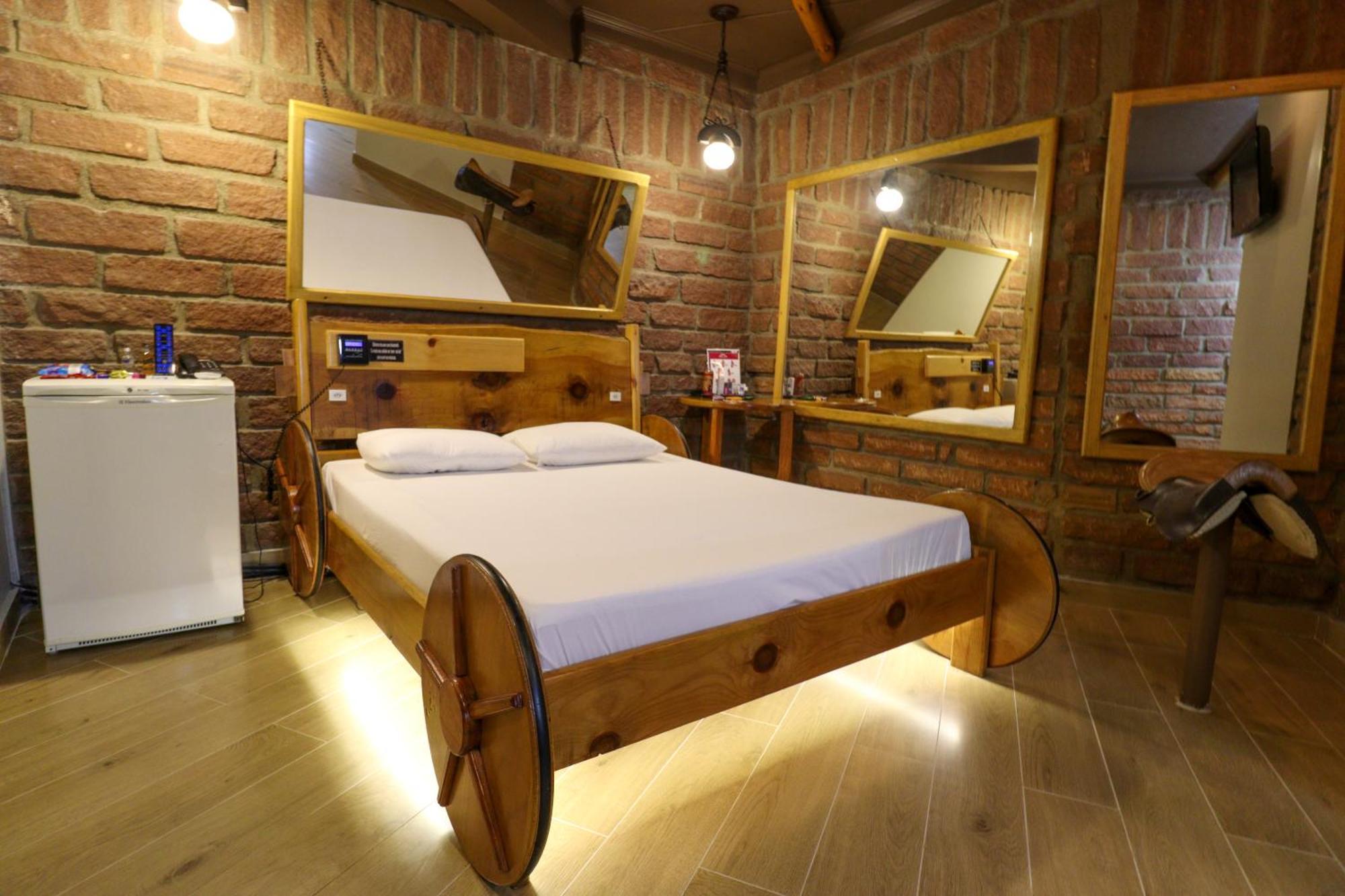Motel Casa De Pedra Caràzinho Εξωτερικό φωτογραφία